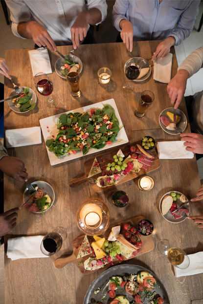 Group Tables – Shared Moments, Shared Flavors